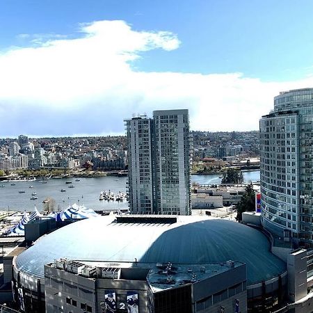 Downtown 3Br/2Ba+Views+Skytrain+Free Parking Leilighet Vancouver Eksteriør bilde