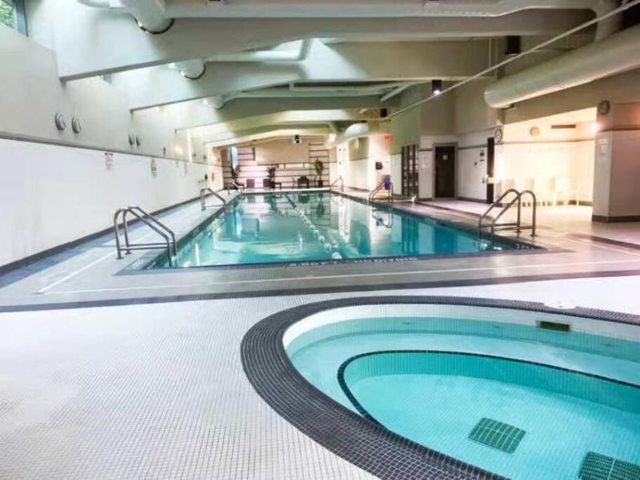 Downtown 3Br/2Ba+Views+Skytrain+Free Parking Leilighet Vancouver Eksteriør bilde